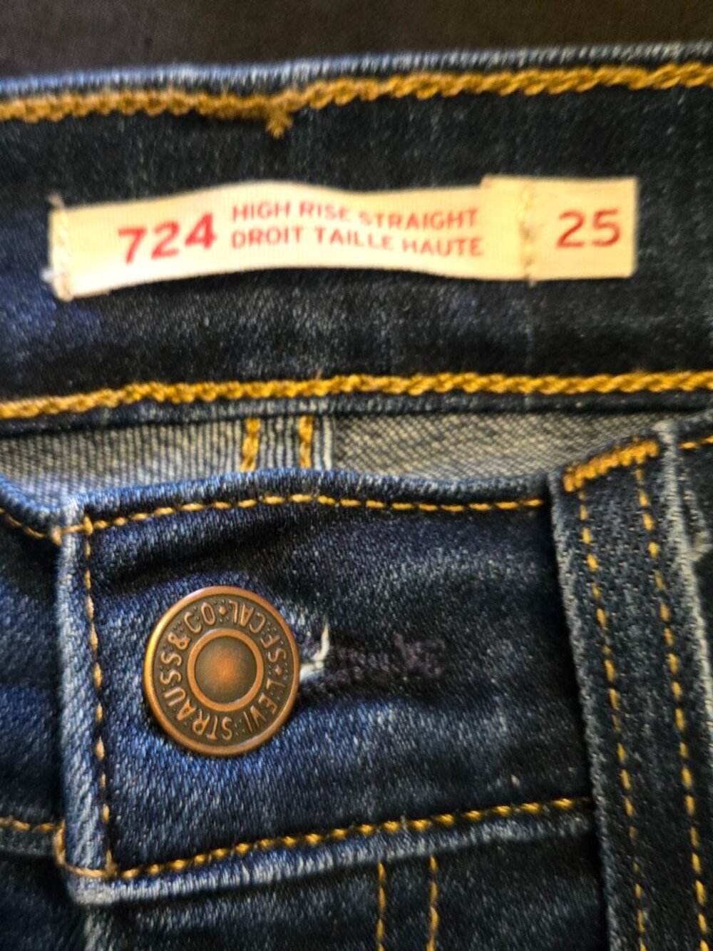 LEVIS | High Rise 724 Jeans - Picture 3 of 5